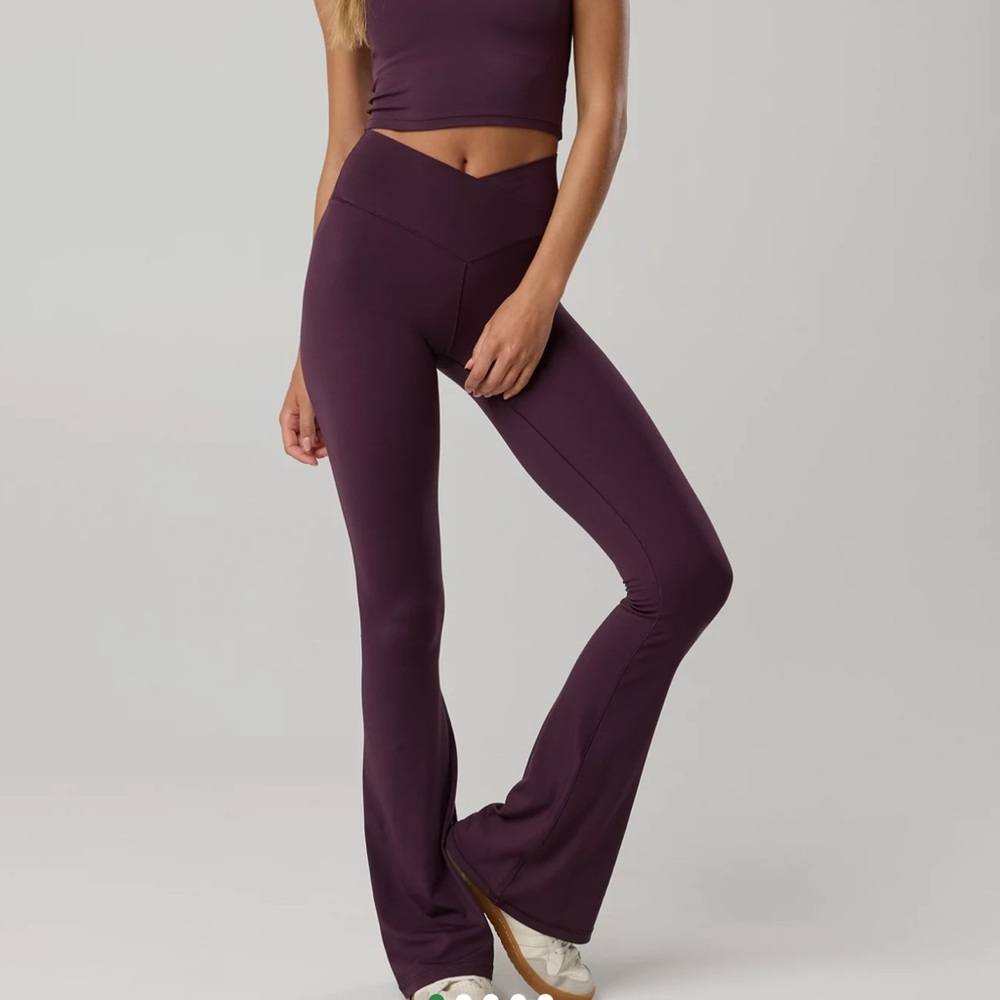 OFFLINE By Aerie Real Me High Waisted Crossover Flare Legging